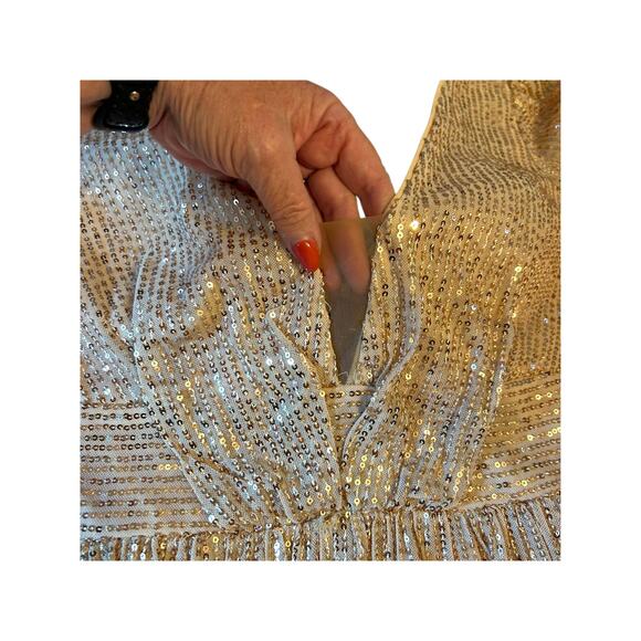 Giffniseti Sequin Gold Gown - Sze XL - Picture 9 of 16